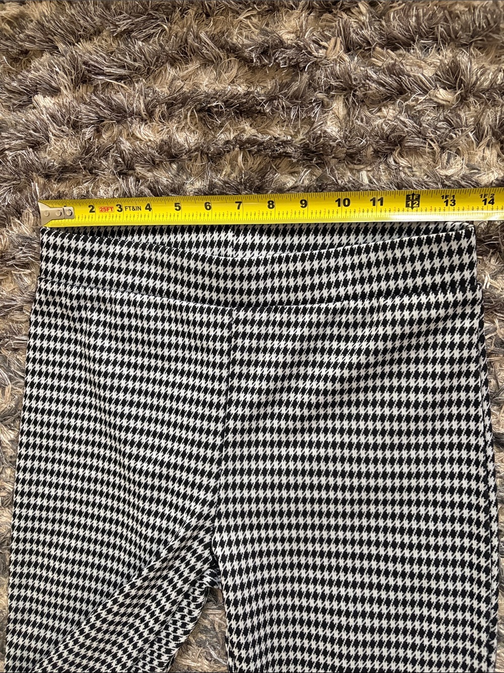 NWOT Ambiance Black & White Houndstooth Flare Leggings Size M - Picture 4 of 6